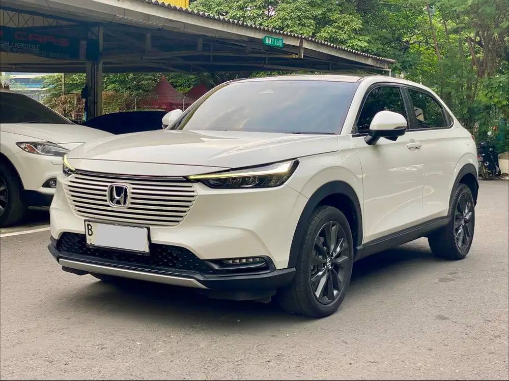 HONDA HR-V SE 1.5 AT 2022 PUTIH