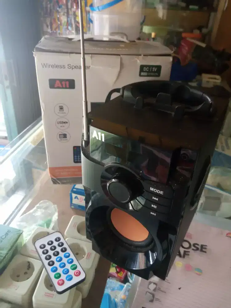 Dijual speaker bluetooth+remote+kardus fullset