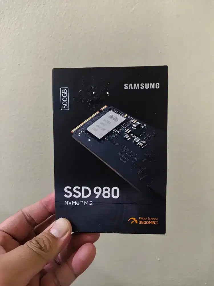 SSD NVme dan RAM DDR4 16GB