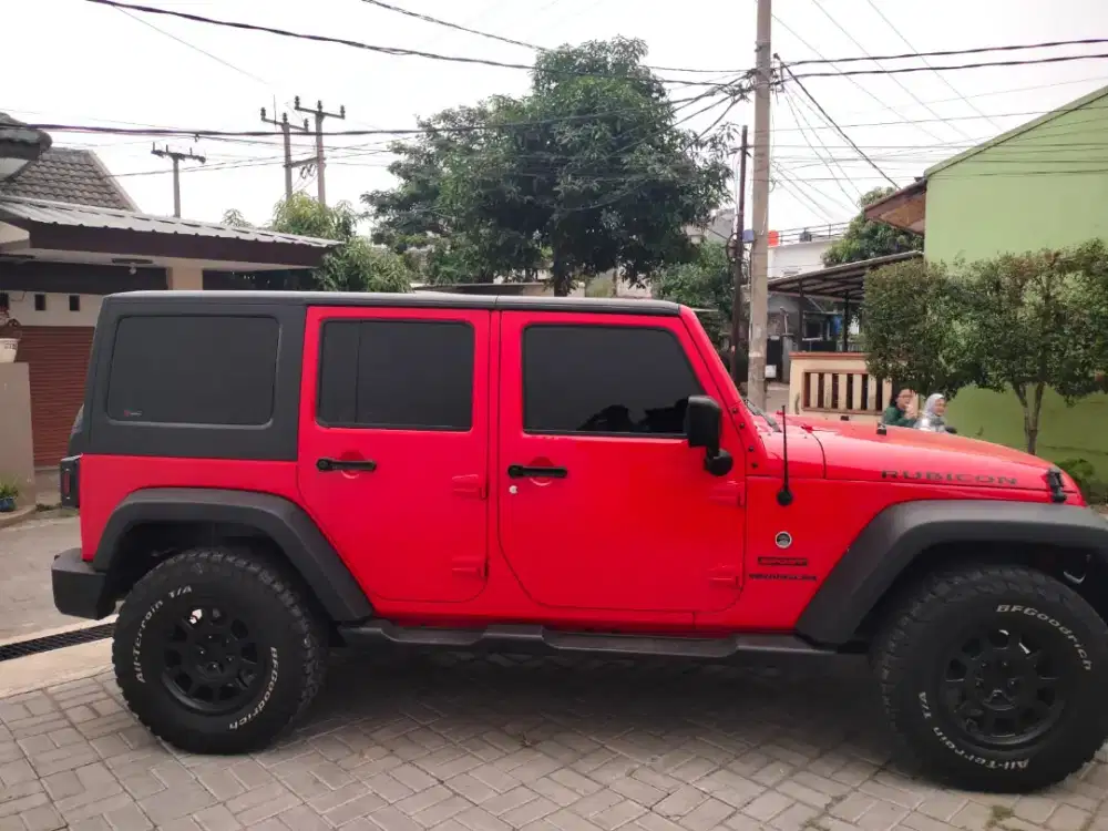 Jeep Wrangler Sport X4 Door Bensin 3.0 AT 2015