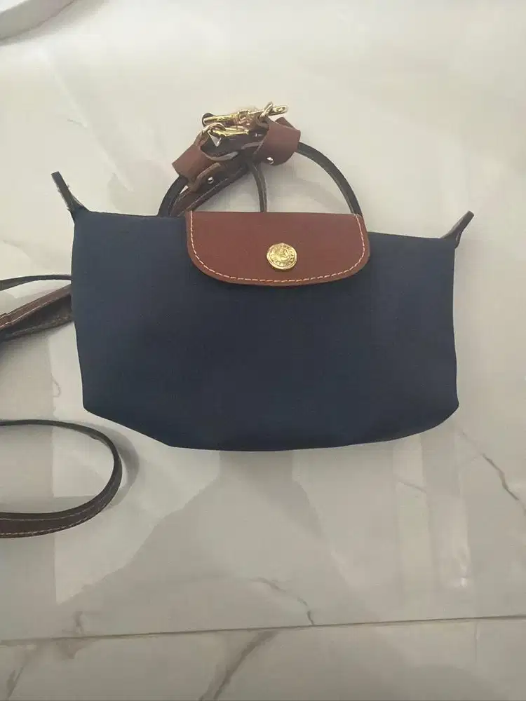 LC kecil warna biru tua