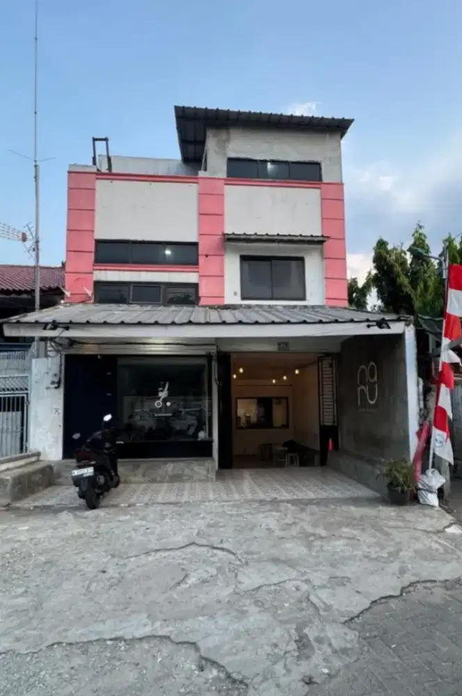 Dijual Ruko Murah Strategis Jalan Jendral Basuki Rahmat Jakarta Timur