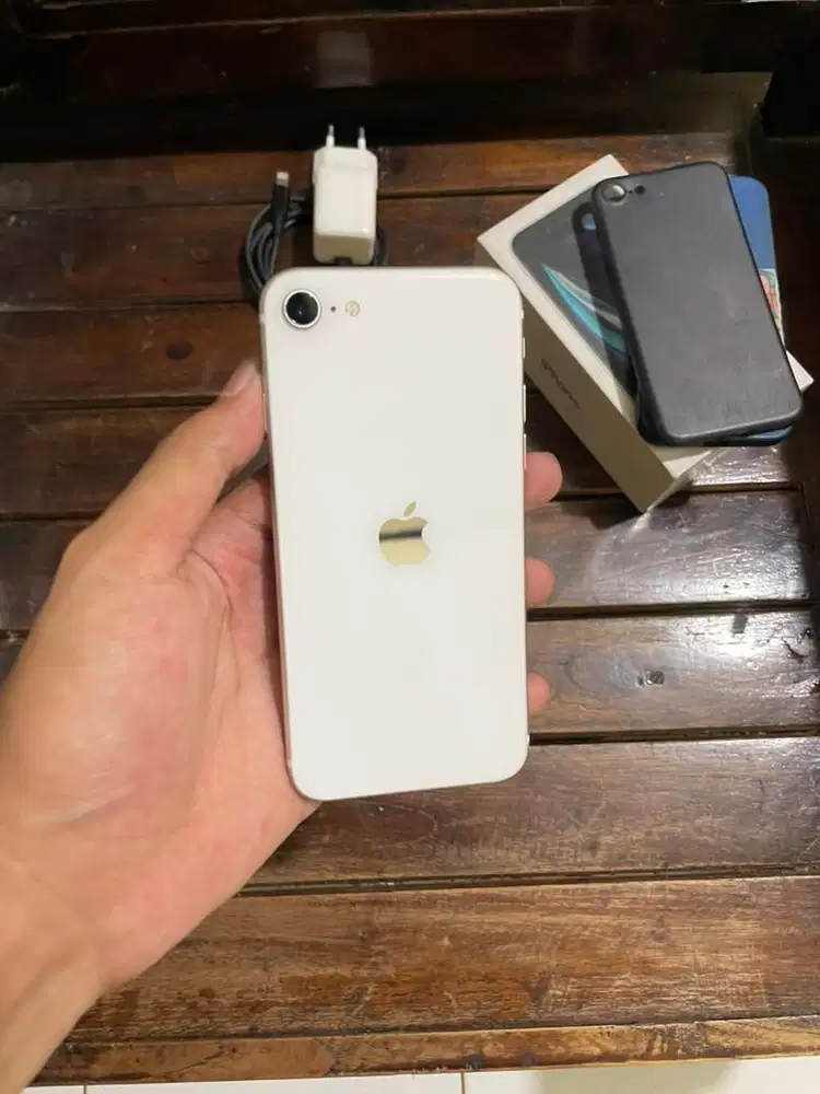 iphone se 2020 64gb iBox