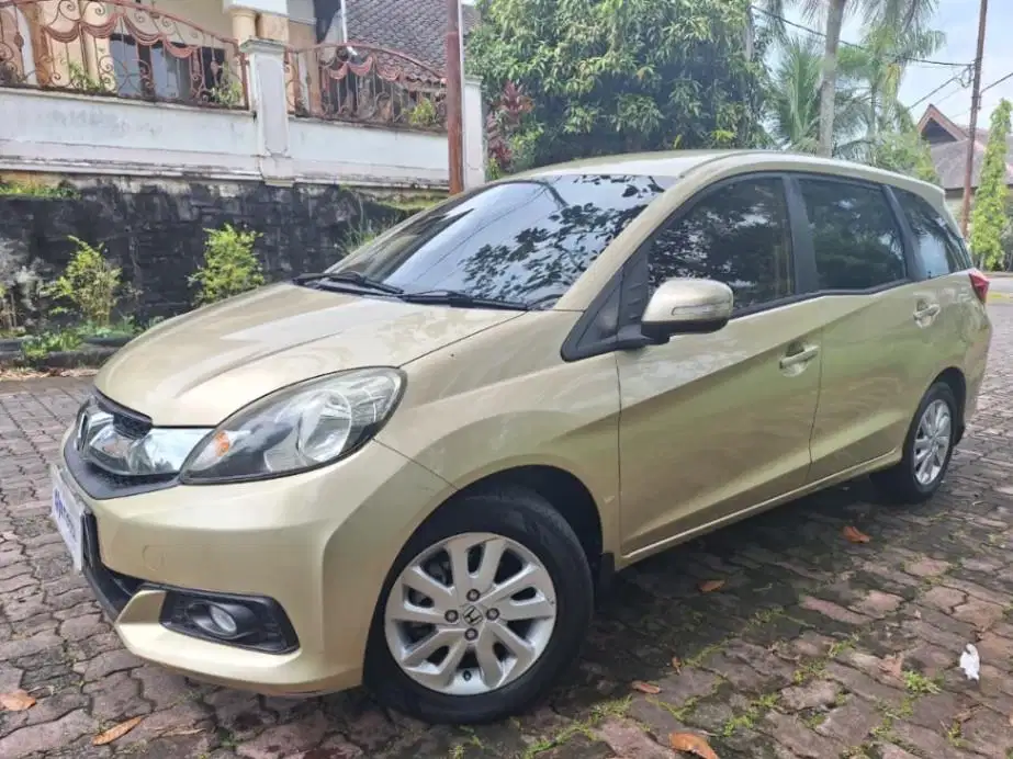 Pajak Panjang Honda Mobilio 1.5 E Bensin-MT 2015 DAFH