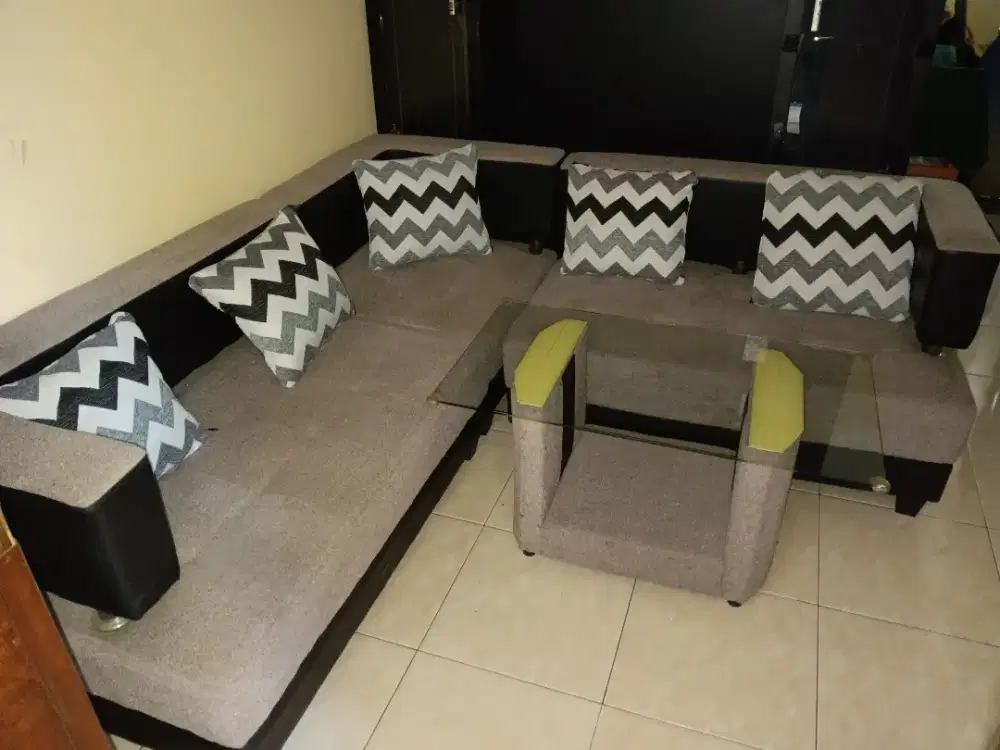 SOFA TAMU SATU SET