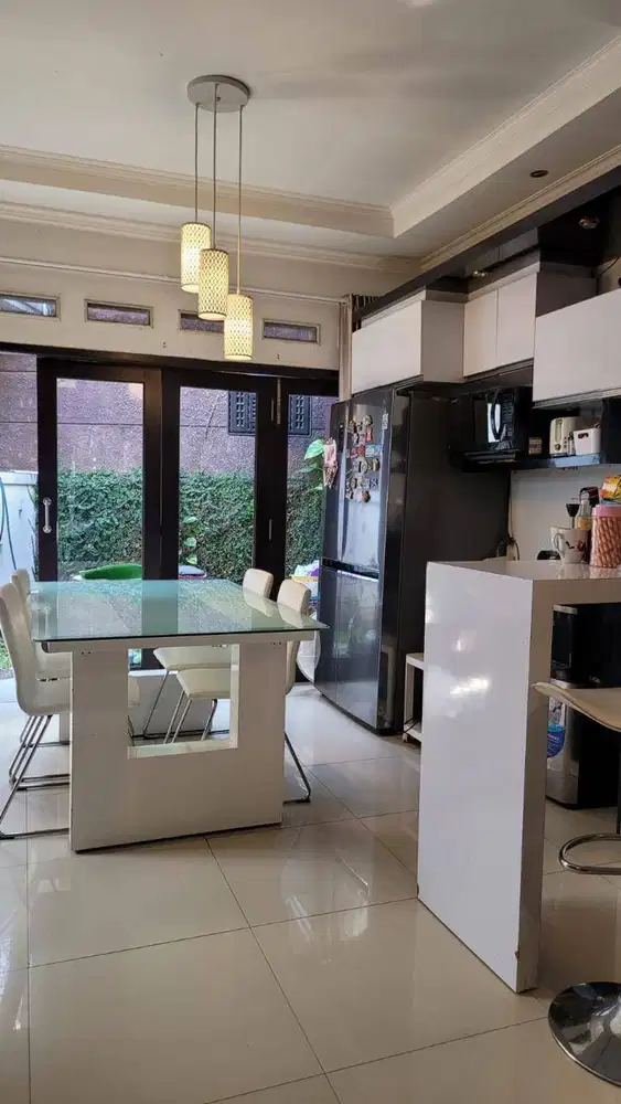 Dijual Rumah di Ciateul Tengah Bandung Siap Huni