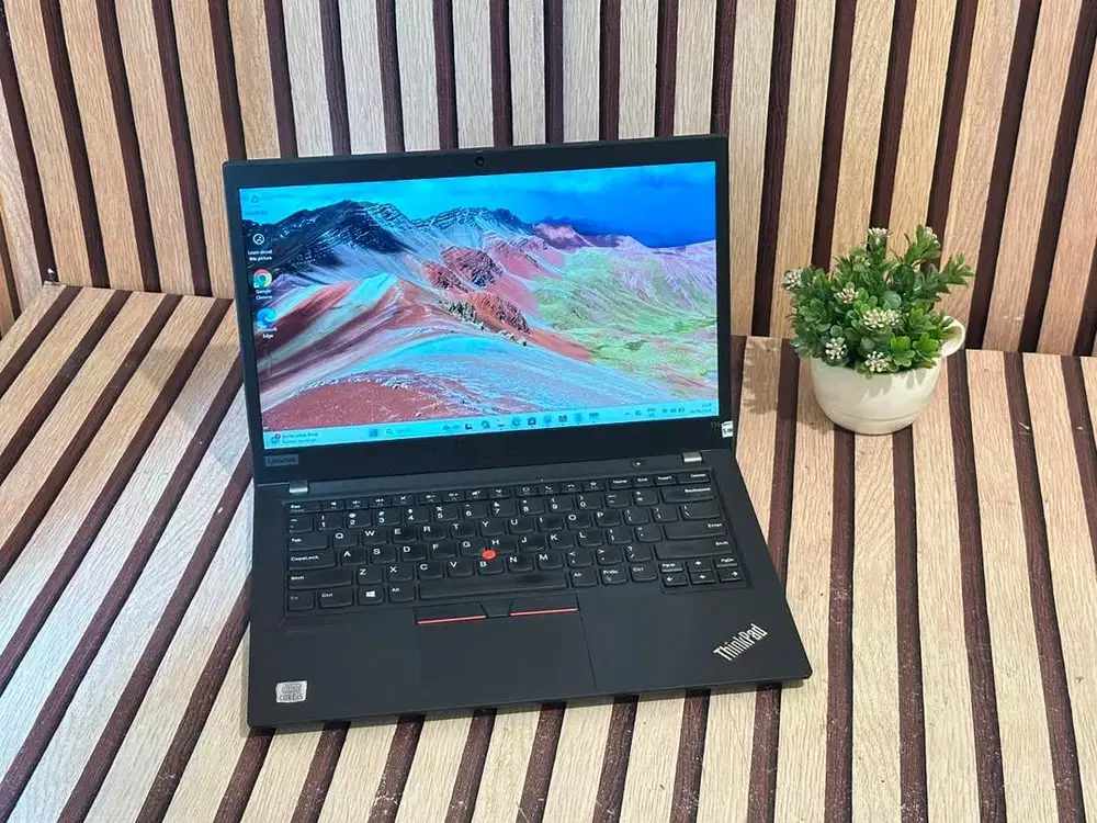 Laptop gahar Thinkpad T14 1st i5 gen 10 Touchscreen 14 inci ram 8gb