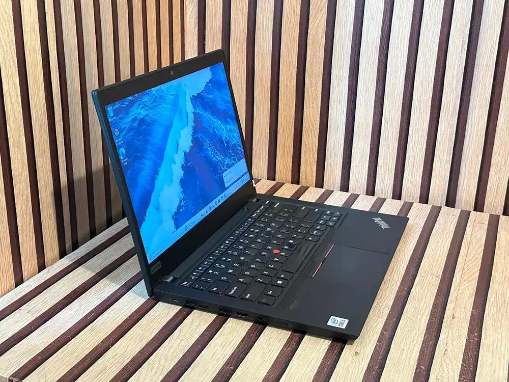 Laptop Thinkpad T14 1st core i5 gen 10 ram 8gb ssd 128gb nvidia