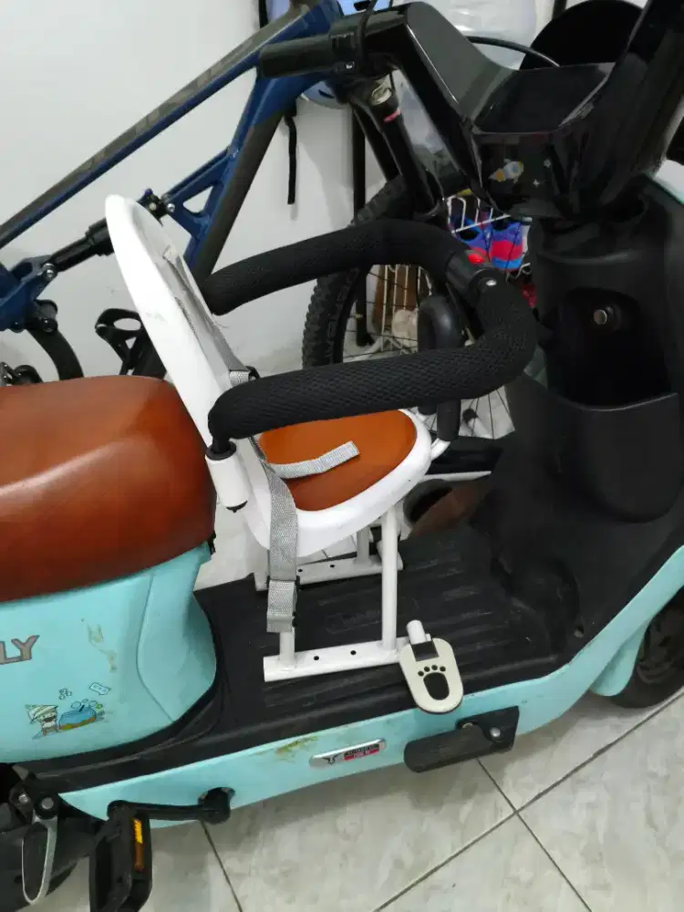 BONCENGAN ANAK SEPEDA LISTRIK - BEKAS
