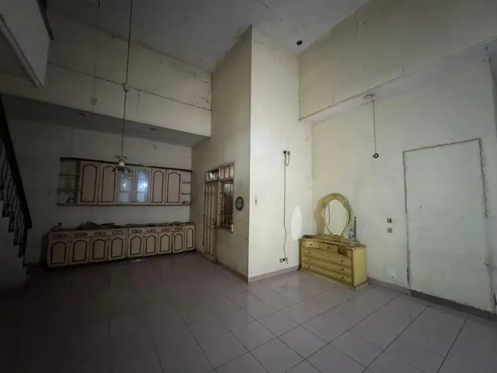 DIJUAL RUMAH TUA STRATEGIS DI JAGAKARSA – JAKARTA SELATAN