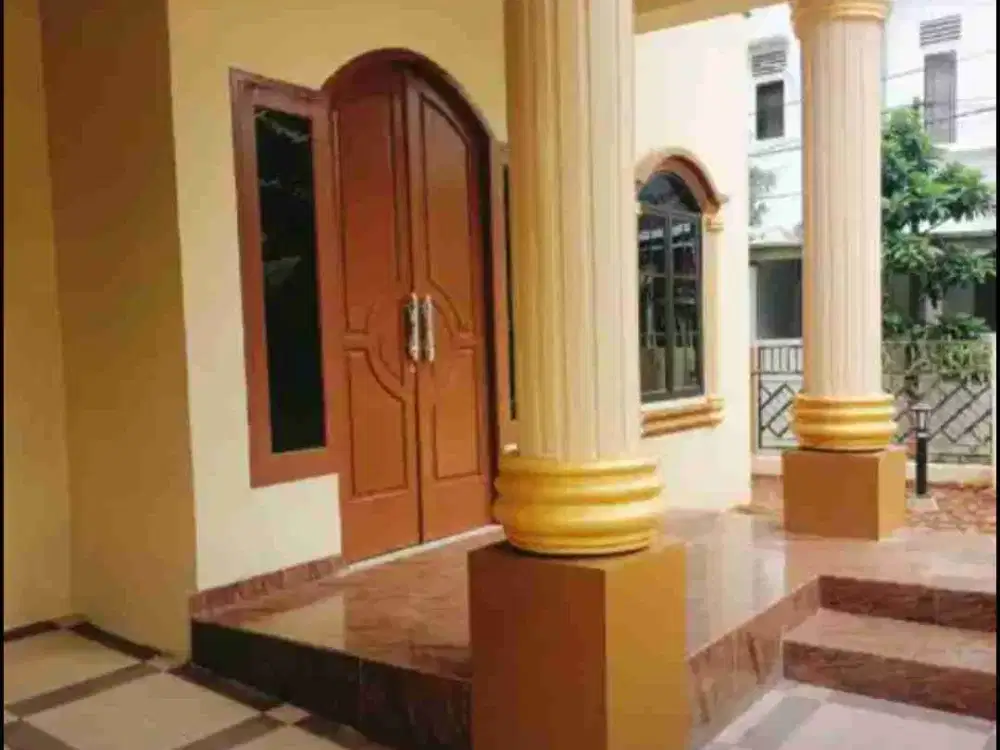 RUMAH MEWAH NAN MEGAH DALAM KOMPLEK KEREN DI KOTA MANDIRI GALAXY