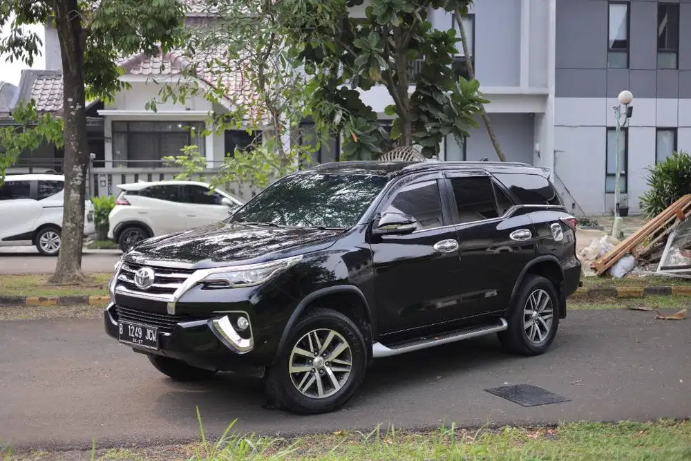 FORTUNER VRZ 2017 Mulus Tinggal gas