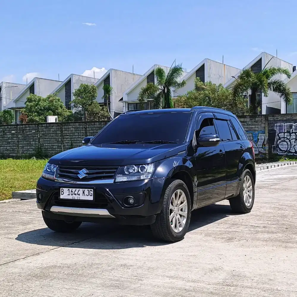 DP 9 jtn Grand Vitara JLX 2.0 AT 2016 Black