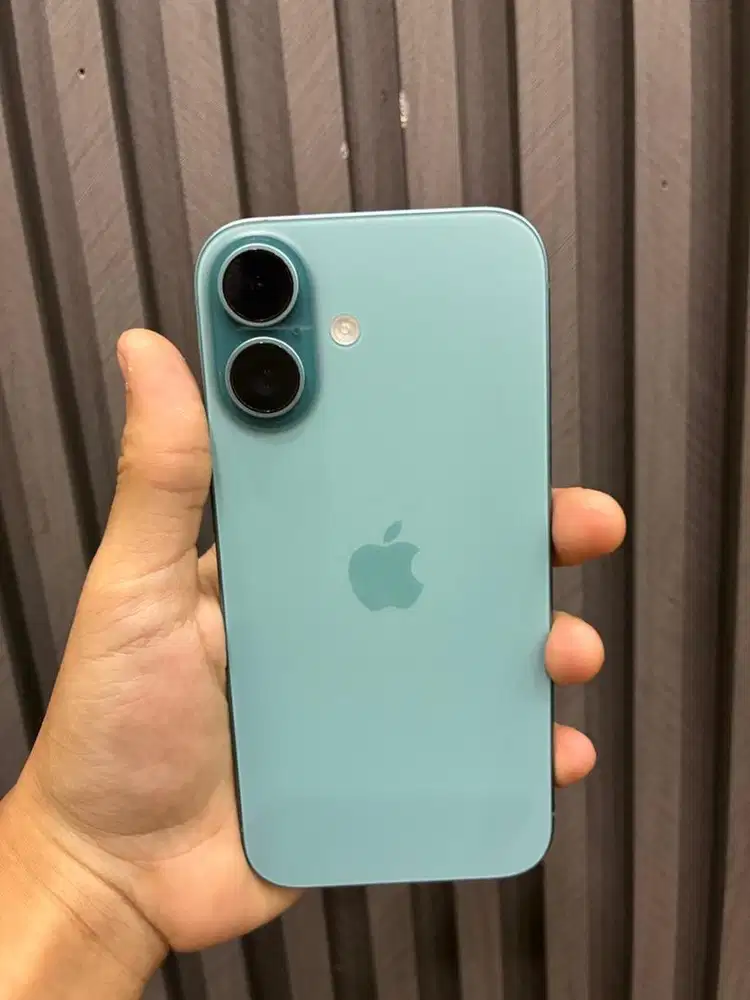 iPhone 16 128gb iBox
