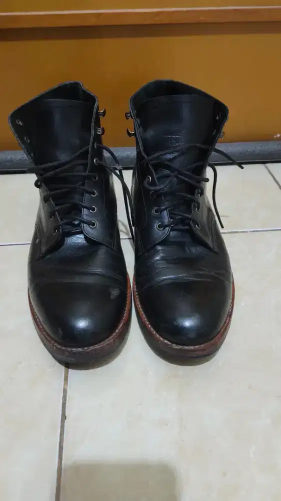 Sepatu boot pantofel brodo