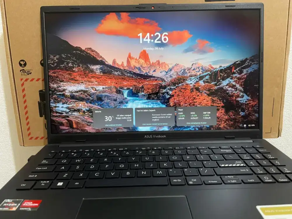 Asus E1504FA-NJ287
