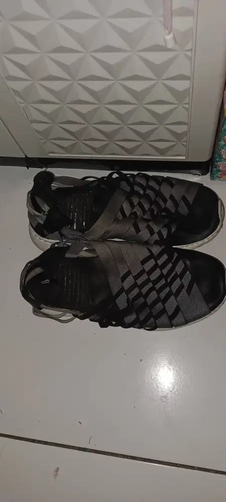 Sepatu nike jordan dan nike roshrun woven