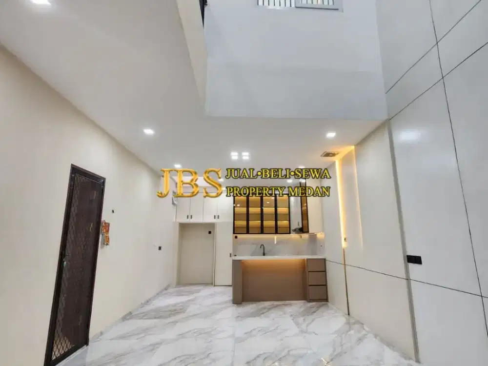 Dijual Murah!! Rumah 3 Tingkat di Komplek Cemara Asri Jalan Pisang - Medan