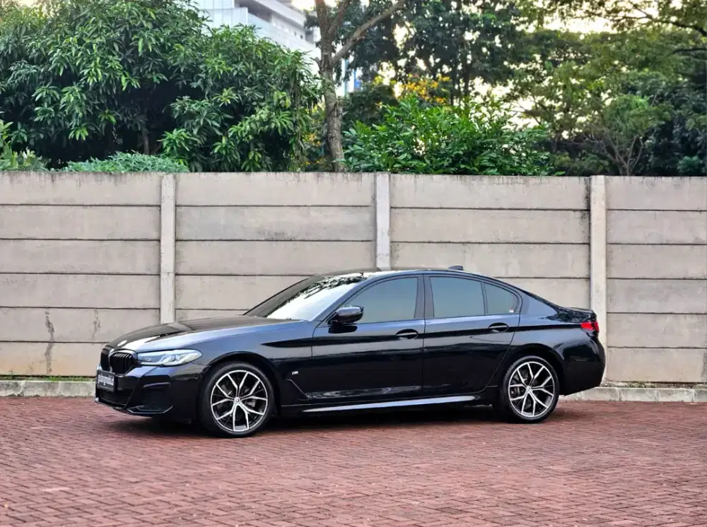 Super Low Odo! BMW 520i M Sport 2023