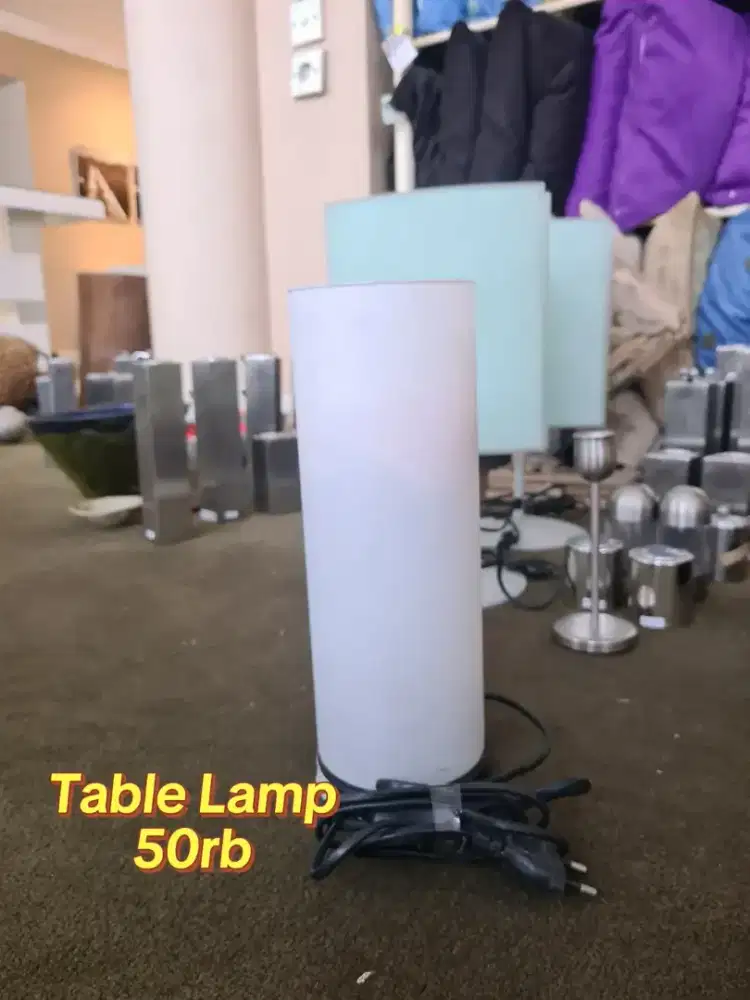 Table lamp / lampu meja