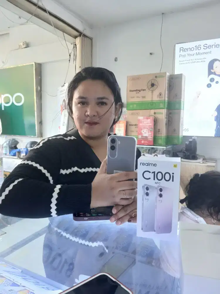 Realme c100i 12*/256  hanya 2jutaan