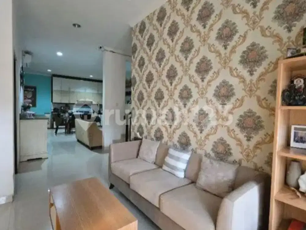 Rumah Semi Furnish di Villa Bintaro Indah Jombang
