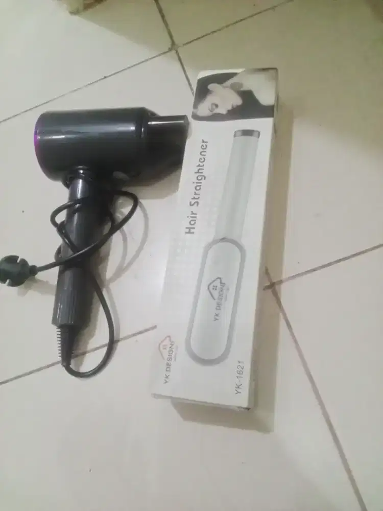 Jual aja barang masih bagus baru di pake 3 x aja