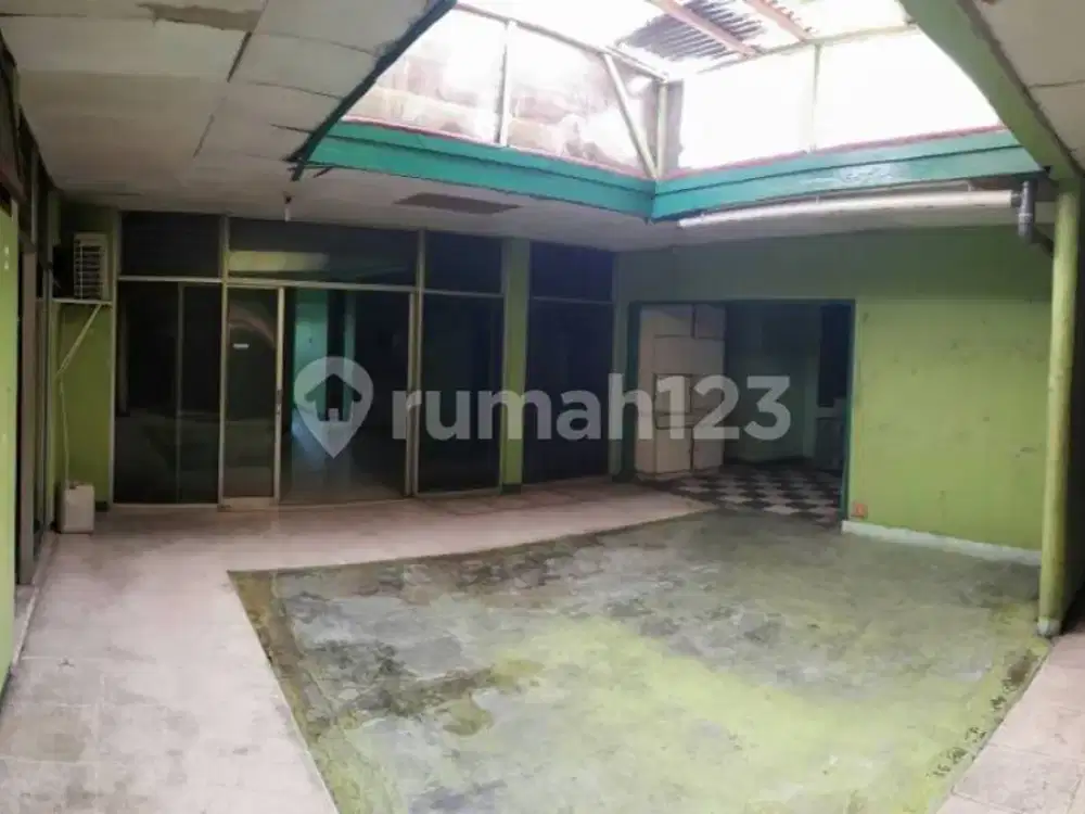 Murah!!  Rumah Lama  Hitung Tanah Saja,di Area Duren Tiga ,jak-Sel