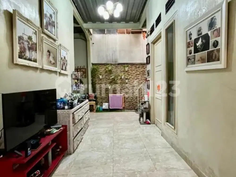 Rumah Nyaman di Cluster Valencia Graha Raya Bintaro