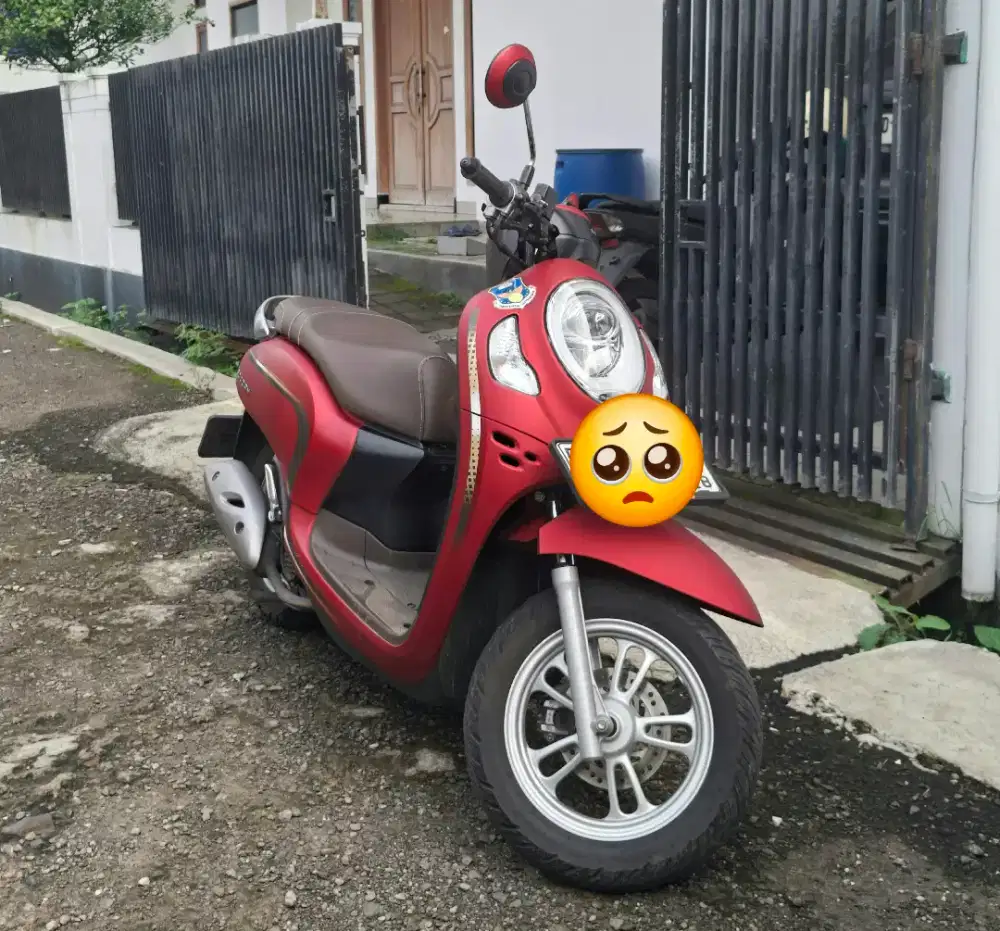 WTS Honda Scoopy Prestige Keyless 2023 Merah