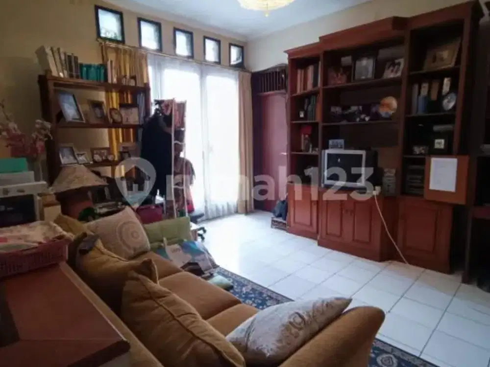 Rumah Terawat Di Karya Indah Village Cipadu Tangsel