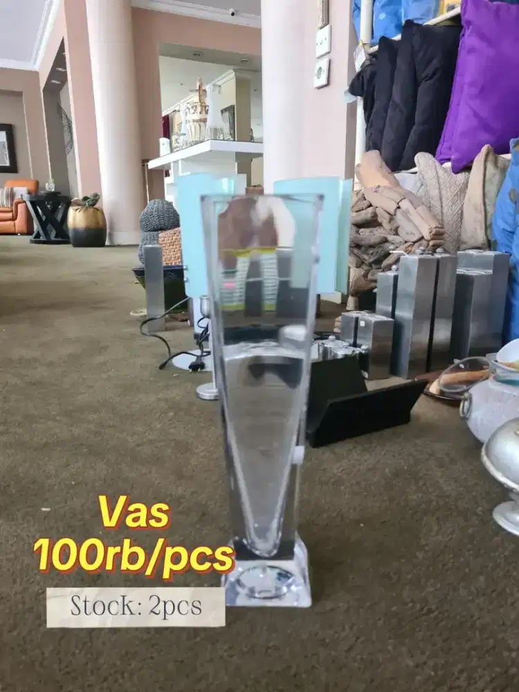 Vas bunga kaca / Clarinet Vase)