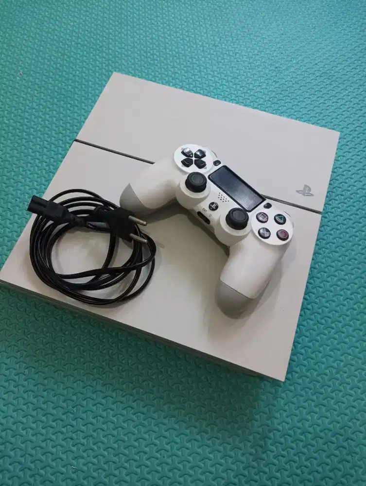 Ps4 fat 500gb hen siap pakai playstation 4 bekas normal