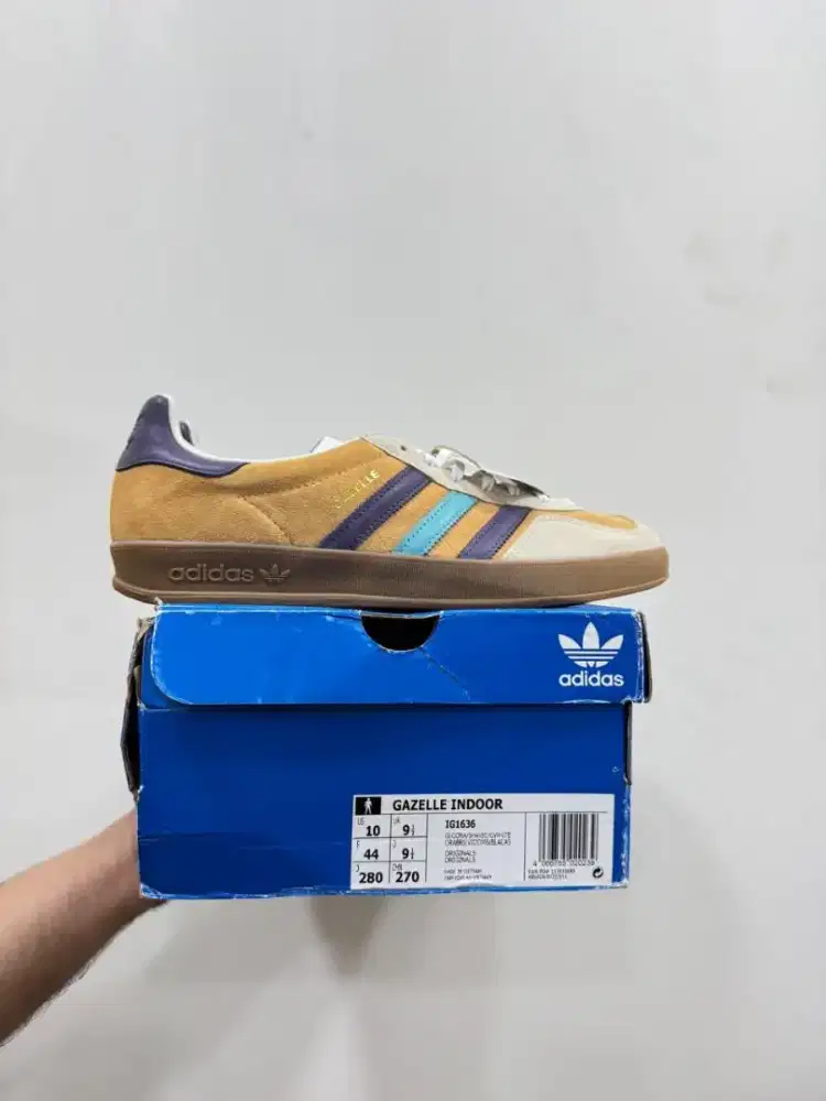 Sepatu gazelle indor limited