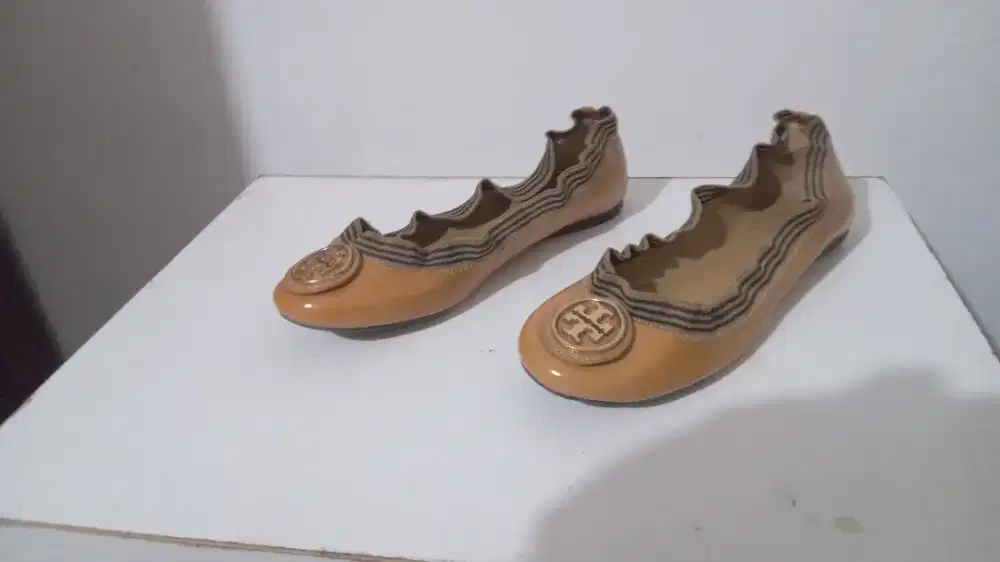 Murah Sepatu Torry Burch ORI
FASHION