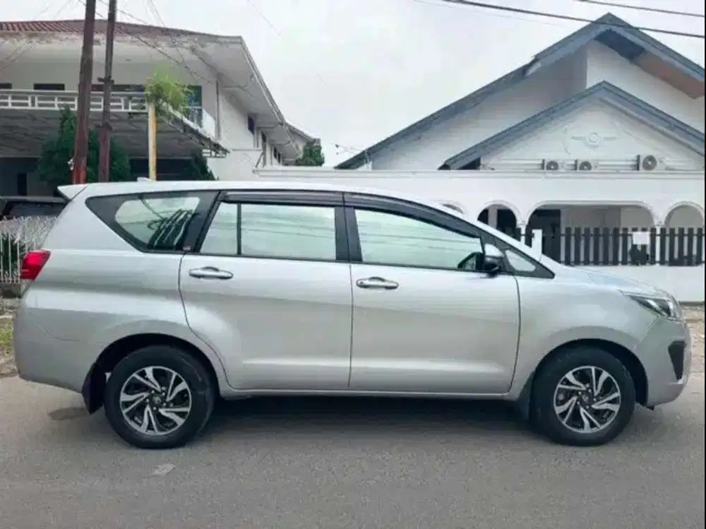 Innova Reborn G 2023 Diesel Matic