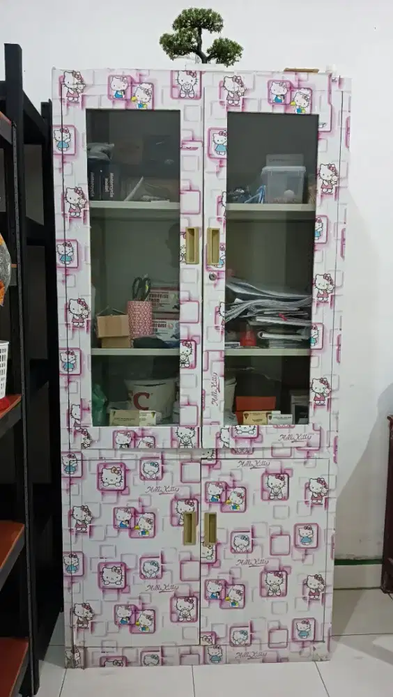Lemari 2 pintu plat Metal