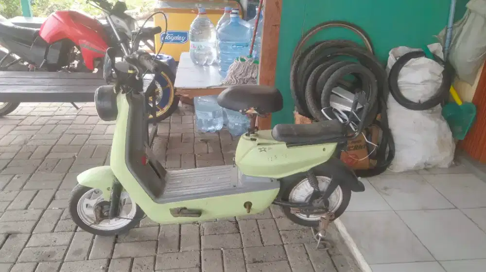 Di jual kondisi apa adanya lama gaj di pake aki loubet