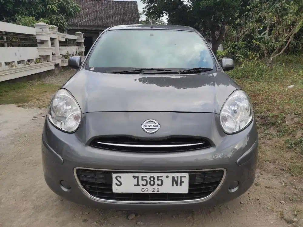 Nissan March 2013 Bensin