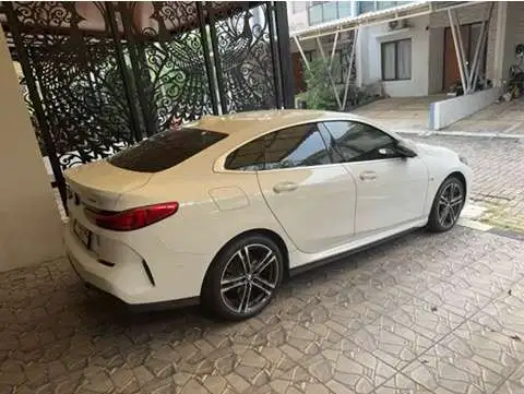 BMW 218i 2024 Bensin