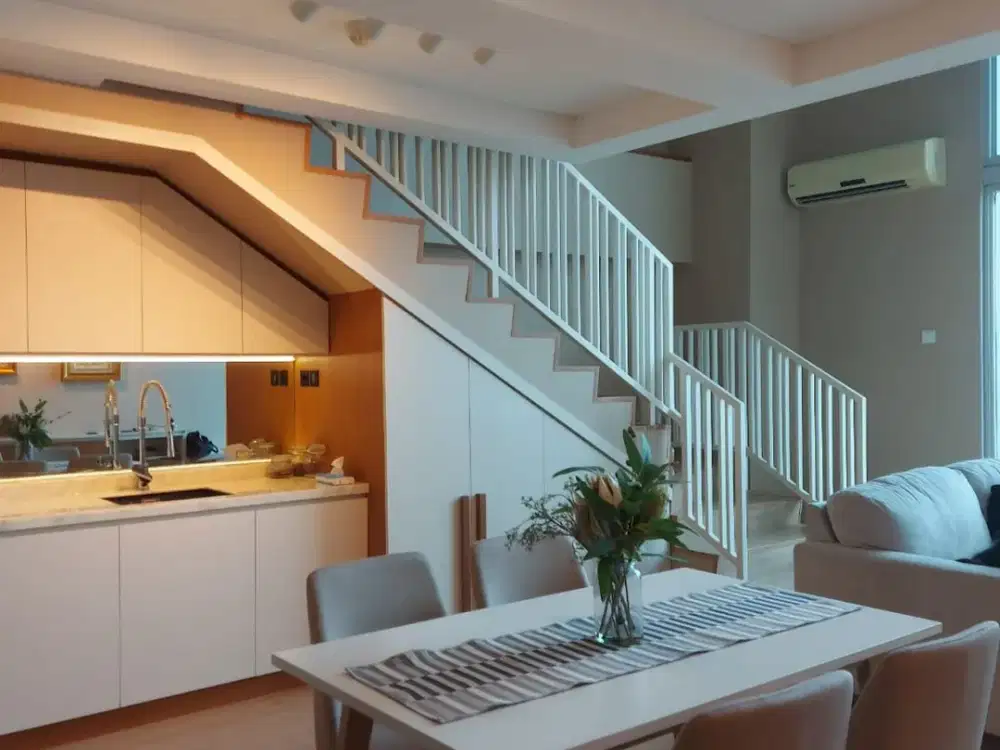 Disewakan Office Kantor Soho Residence Furnished Bagus di Tanjung Duren Jakarta Barat