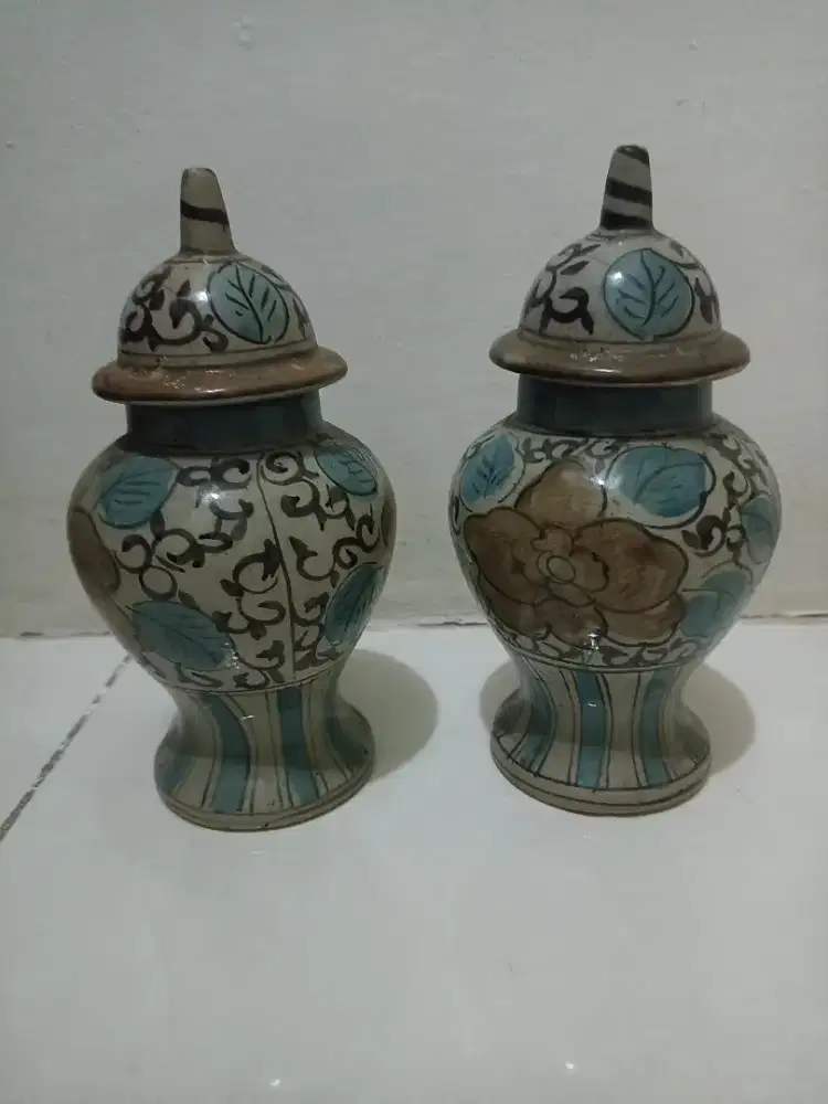 Keramik mini kembar
