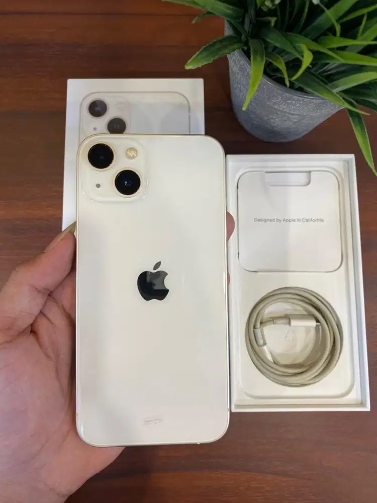 iPhone 13 128GB Starlight iBox
