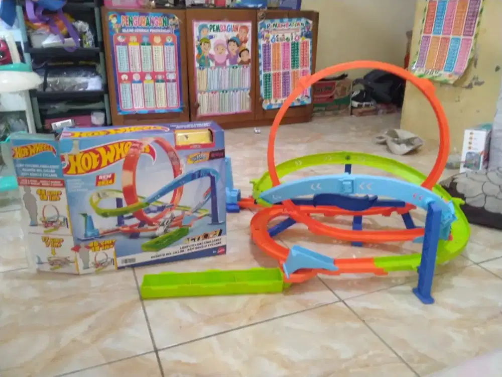Hot wheells masih bagus