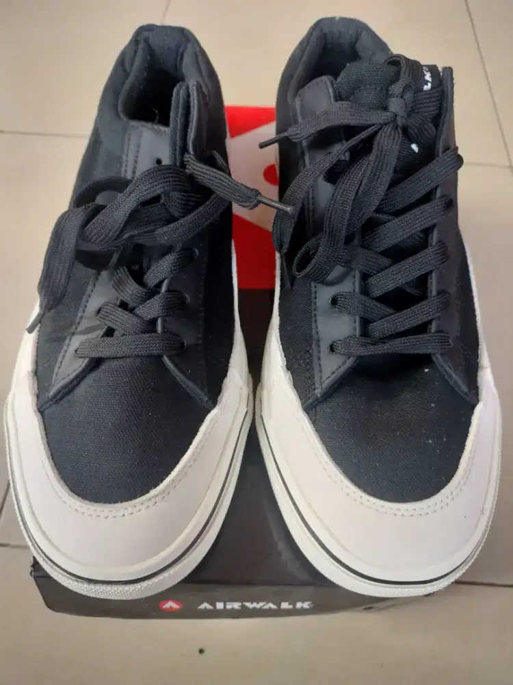 SEPATU AIRWALK TYRUS