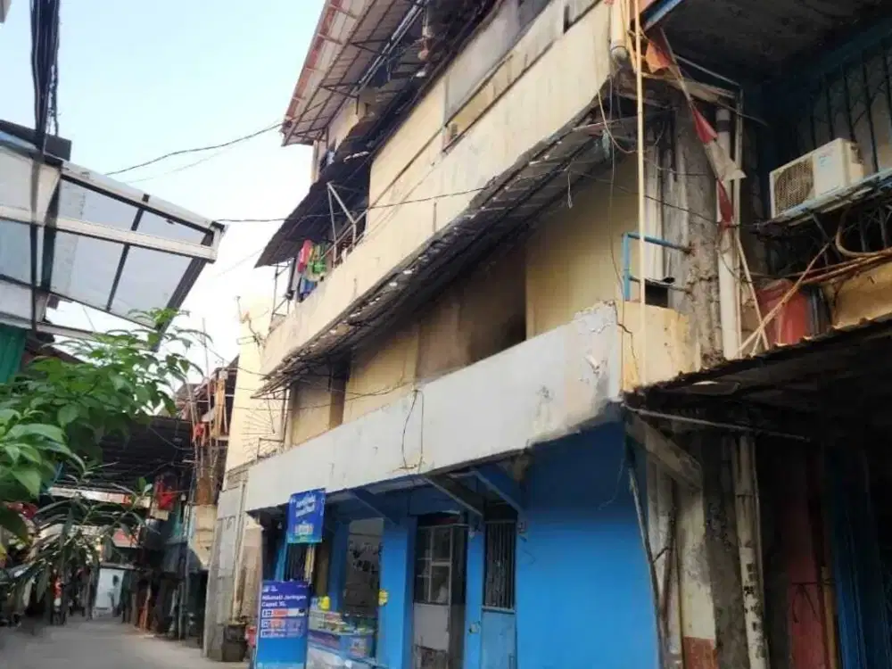 Dijual rumah Kost tua di Teluk Gong di bawah NJOP