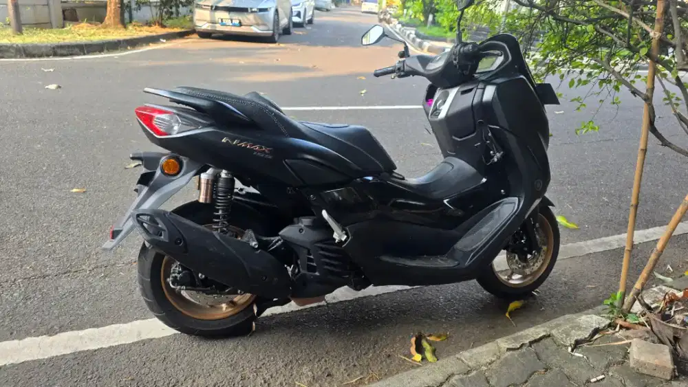 Jual cepat nmax abs km 20 rb
