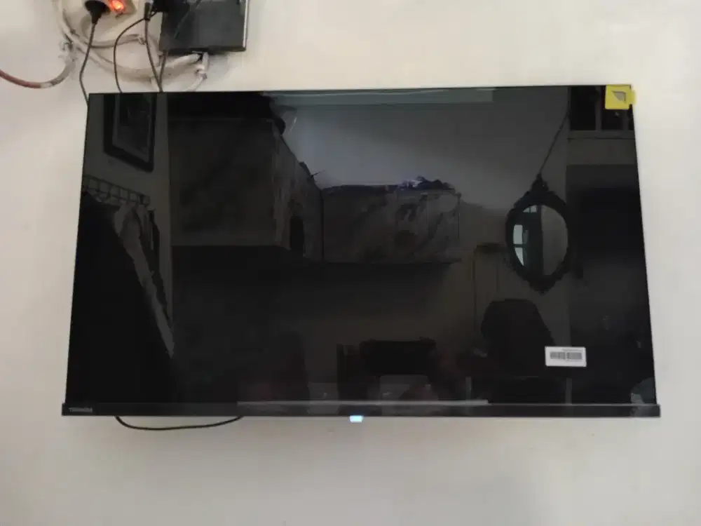 Toshiba smart tv 32 Inch