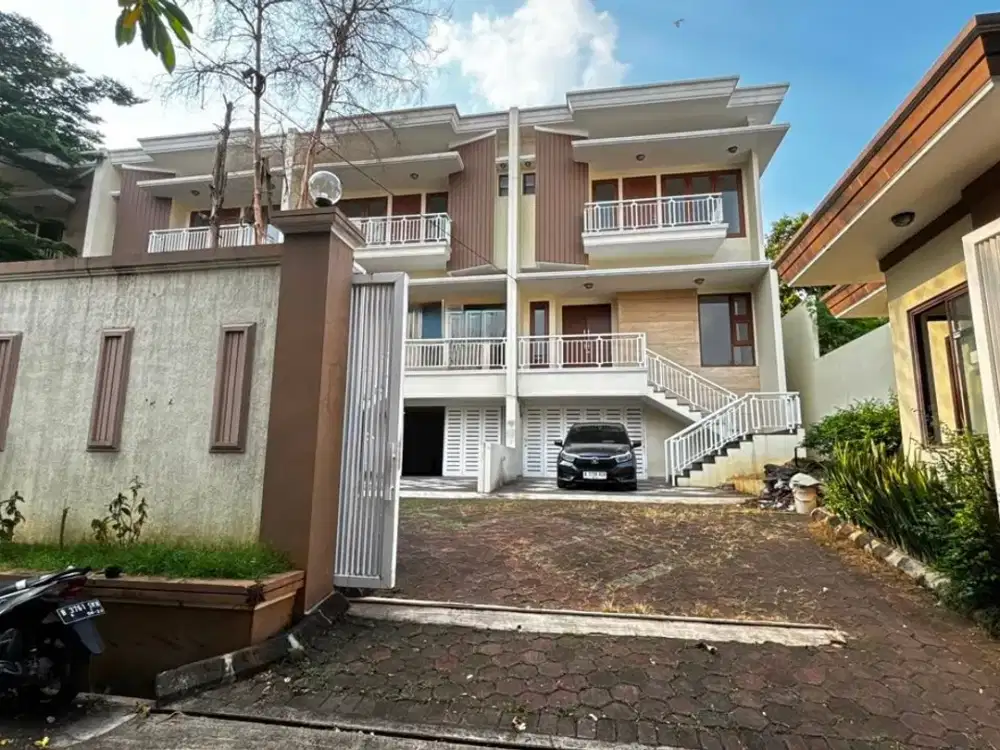 Rumah Baru Ampera Jakarta dalam CLusture Lux Dekat Australia School