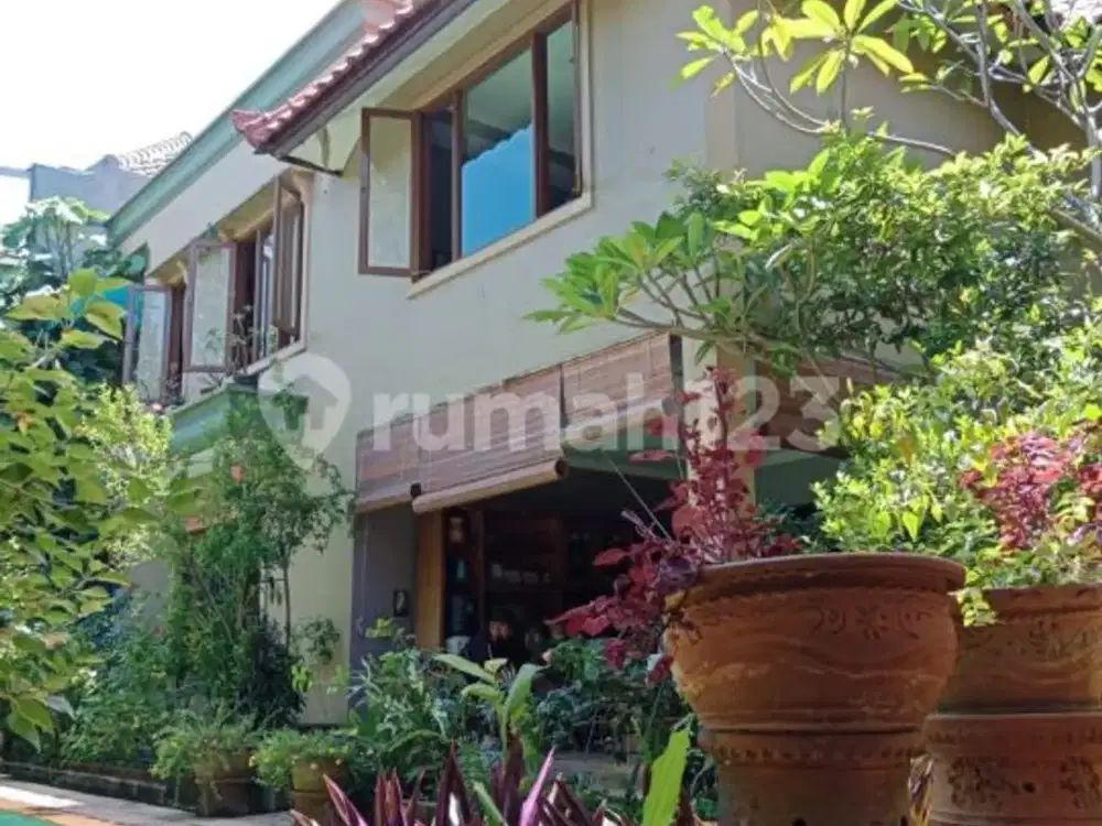 Rumah tingkat di Bali View , Cirendeu